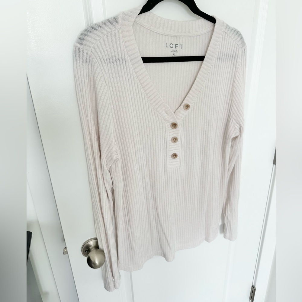 LOFT Ribbed V-Neck